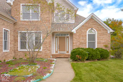 725 Greystone Court, Columbus - 8