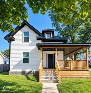 902 Charles Street, Muncie
