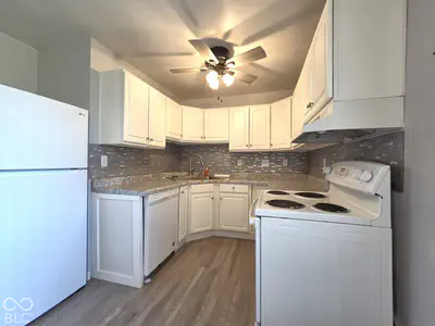 1221 Elk Lane, Elwood - 6