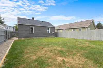 113 S 8th Avenue, Beech Grove - 23