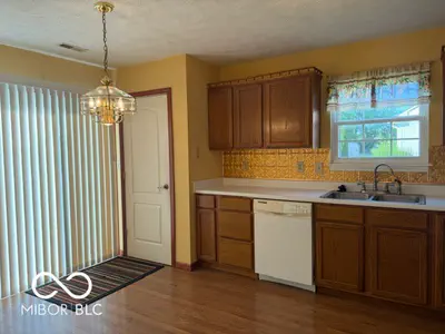 1096 Bumblebee Way, Greenfield - 5