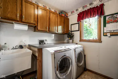 13890 Saben Court, Carmel - 31
