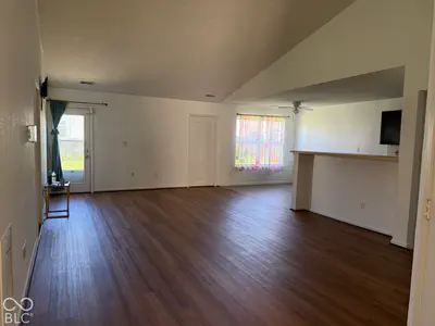 8113 Maple Stream Lane, Indianapolis - 3
