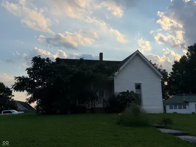 607 Lafayette Avenue, Oolitic - 3