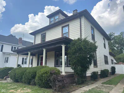 210 7th Street, Rushville