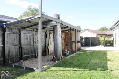 501 Woodruff Court, Seymour - 16