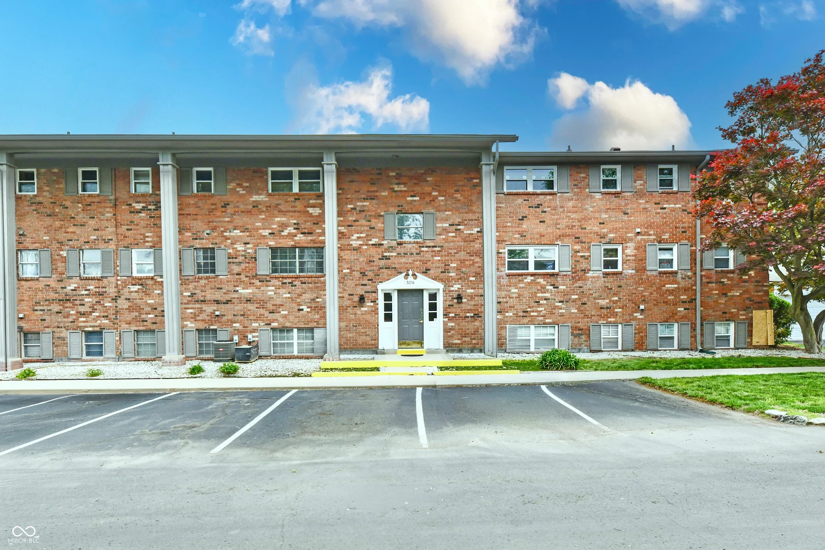 3016 Lake Shore Drive, Indianapolis