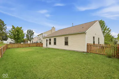 12174 Split Granite Drive, Fishers - 36
