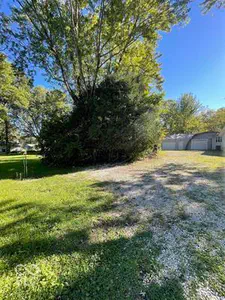 900 S County Road 550 E, Selma - 2