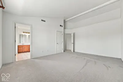 11031 Bear Hollow Drive, Indianapolis - 18