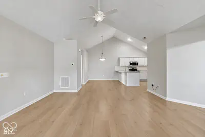 16613 Brownstone Court, Westfield - 11