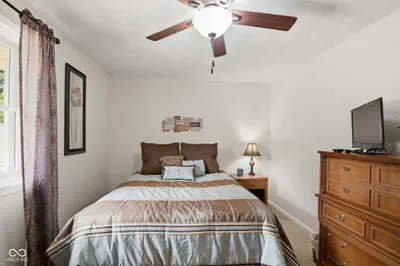 9940 Sunset Lane, Elwood - 18