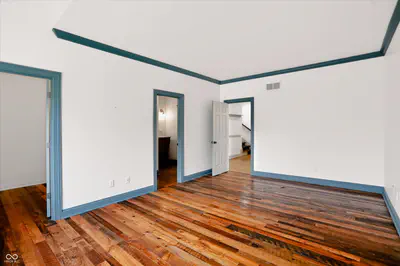 8437 500, Zionsville - 35