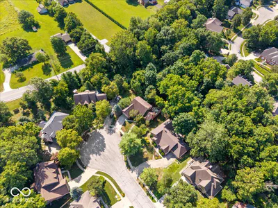 9127 Pinecreek Court, Indianapolis - 58
