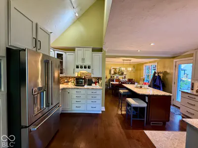 462 E 300 Road N, Anderson - 10