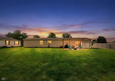 150 Sunset Court, Cicero - 49