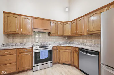 1909 Lakeside Lane, Indianapolis - 17