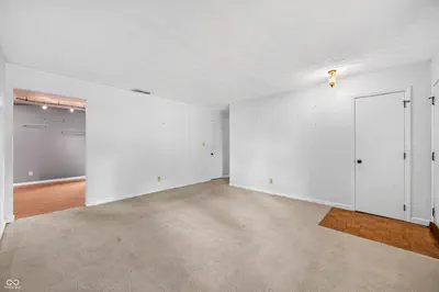 5310 Regency Drive, Columbus - 14
