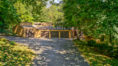 8807 Jules Lane, Indianapolis
