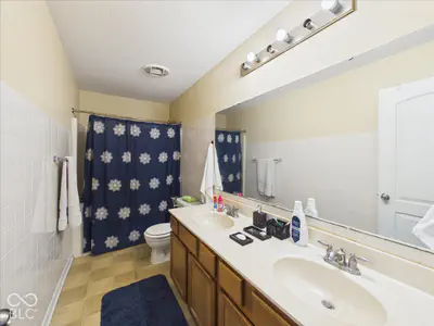 9655 Rhodes Court, Avon - 33