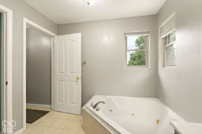 2490 W Haven Drive NW, Corydon - 19