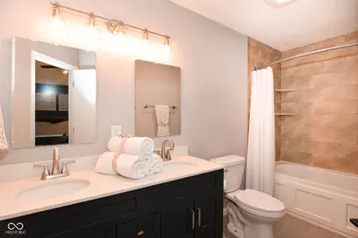 7904 Corday Court, Fishers - 15