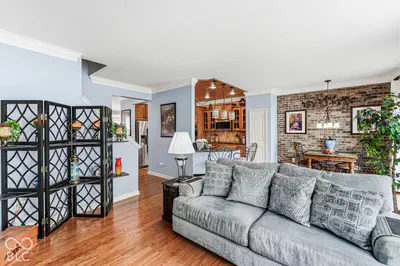 9554 Oakley Drive, Indianapolis - 16