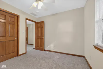 6781 Fieldstream Drive, Plainfield - 33