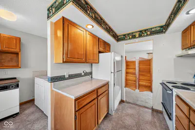 910 W Walnut, Rockville - 19