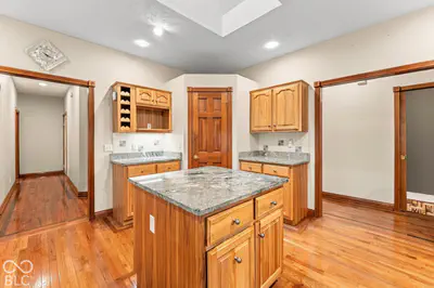 4383 Red Hawk Court, Columbus - 25