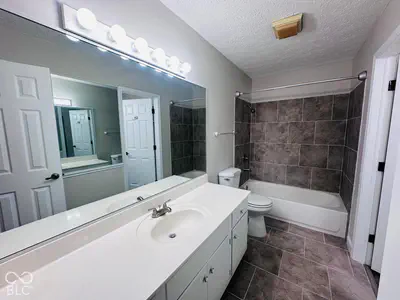 2746 Lakeshire Lane, Indianapolis - 10