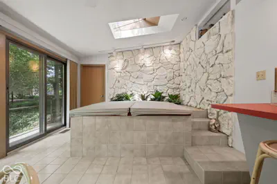 920 Southview Drive, Indianapolis - 39