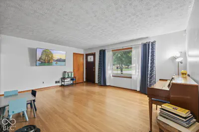 6375 Derbyshire Road, Indianapolis - 18