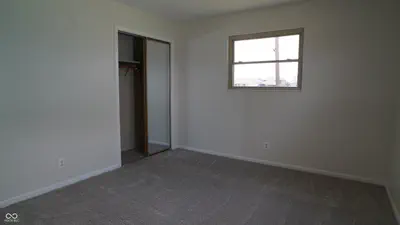 16122 Southeastern Parkway, Fortville - 10