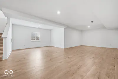 15978 Vitalize Run, Fishers - 11