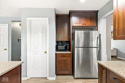 5265 McHenry Lane, Indianapolis - 6