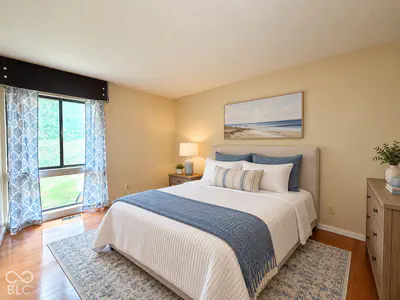 9451 Pointe Lasalles Drive, Bloomington - 17