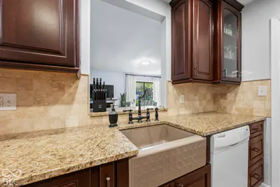 9110 Waymen Drive, Indianapolis - 22