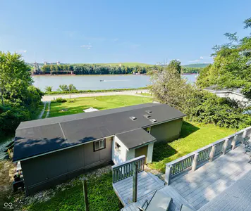 15585 State Road 156, Patriot
