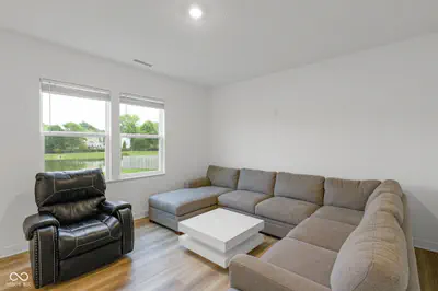 7423 Manor Lake Lane, Indianapolis - 10
