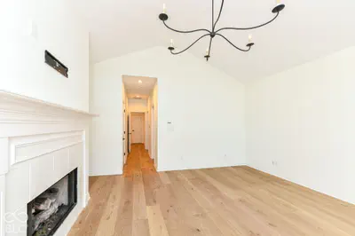 327 Walnut Street, Indianapolis - 21