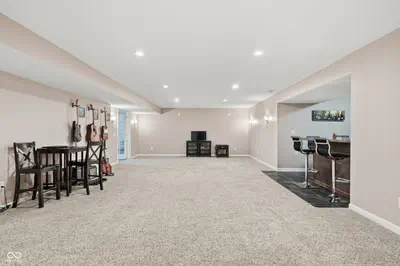 5565 Jutland Drive, Plainfield - 7
