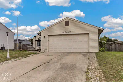 625 Woods Crossing Drive, Indianapolis - 3