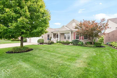 8923 W Cobblestone Drive W, Zionsville - 35