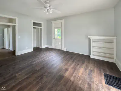 211 Bloomington Street, Greencastle - 3