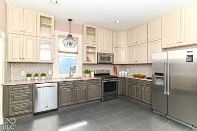 601 Sanders Street, Indianapolis - 6
