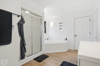 1334 Runyon, Greenwood - 14