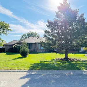 209 Copperwood Court, Muncie - 41