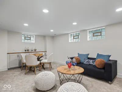 4653 Illinois Street, Indianapolis - 37