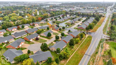 340 Lakewood Court, Avon - 25